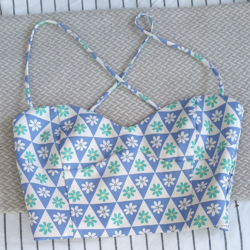 Zara Blue and White Floral Crop Top